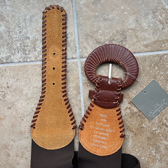 Anthropologie Belt — NWT but IMPERFECT — Stretchy — Adjustable Leather Buckle - Picture 6 of 6